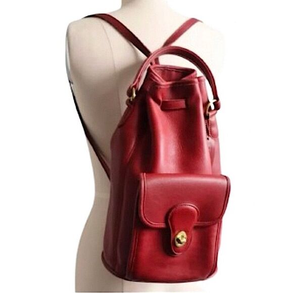 M COACH Vintage Red Glove Tanned Leather Large Sling Backpack Knapsack 9992 COA - Picture 3 of 15